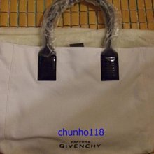 全新紀梵希Givenchy豬鼻子手鍊日本買的。G字扣，很美。便宜出，不退不換不議價。非偏遠 歷史價格詳細信息