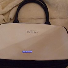 全新紀梵希Givenchy豬鼻子手鍊日本買的。G字扣，很美。便宜出，不退不換不議價。非偏遠 歷史價格詳細信息