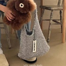 P10349 韓國直送 復古軟皮 皺摺餃子包 寬帶減壓 牛角包 皮革斜背包 特價450元 歷史價格詳細信息