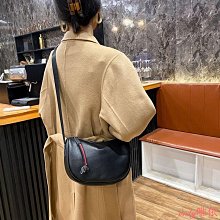 真皮斜背包真皮包包新款真皮女包馬鞍包時尚撞色復古斜跨包斜背包洋氣小眾流行水桶包包 歷史價格詳細信息