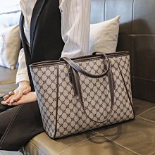 歐美復古托特巴黎鉚釘機車包ins辣妹包2023新高級手提枕頭單肩包 歷史價格詳細信息