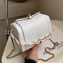 新款精品 霸氣網紅寶石韓版潮人戒指男 搖滾嘻哈時尚男士鈦鋼單身食指環 飾品-鴻運飾品 歷史價格詳細信息