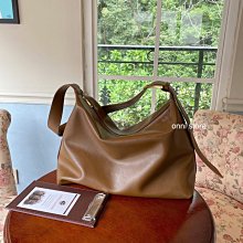 復古質感軟皮單肩大包2023新款簡約百搭腋下託特包時尚通勤包包女 歷史價格詳細信息