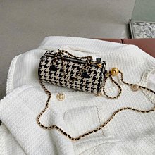 {爆款}感千格車載紙巾盒女汽車椅背扶手箱抽紙盒車內裝飾用品大奭鐂 歷史價格詳細信息