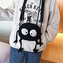 搞怪醜萌小包包 女2024新款包包 卡通可愛塗鴉小方包 純色簡約單肩斜挎包-李李 韓國女裝 歷史價格詳細信息