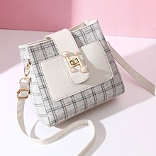 水桶包2020女包 單肩斜挎包斜背包 經典絲巾包休閒小包包兩用包 迷你手機包 小香風老花包 流行 歷史價格詳細信息