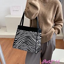 【熱賣精選】新款潮流手袋女士純色清新斜挎女士高品質時尚手提包經典 PU 皮革單肩包可愛個性女士 歷史價格詳細信息