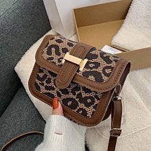 側背小包質感小包包女2020網紅新款森系帆布包女百搭簡約寬肩帶側背斜背包[] 歷史價格詳細信息