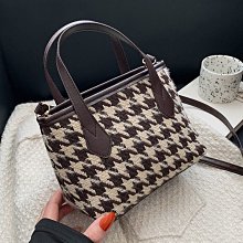 現貨新款  菱格女士背包 潮流拉鍊後背包夜光幾何背包百搭款-時尚箱包 歷史價格詳細信息