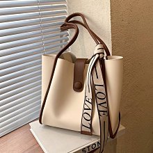 質感大包包女2022春季新款潮百搭編織包大容量洋氣時尚手提斜背包--麥包包 歷史價格詳細信息