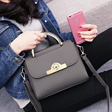 下殺 女士後背包女包韓版潮酷百搭書包迷你小背包2019新款時尚軟皮包包 歷史價格詳細信息