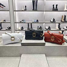寬肩帶小方包複古斜挎包 28051新款素 韓版原宿風 學生休閒單肩包--麥包包 歷史價格詳細信息