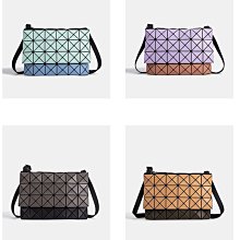Miyake 女士單肩腋下包 7x10 鑽石搖滾風格大容量包 歷史價格詳細信息