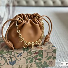 【福利品】LOEWE ANAGRAM 金屬LOGO釦式三折零錢短夾.黃 歷史價格詳細信息