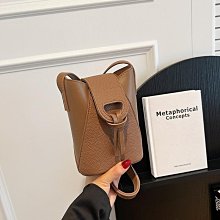 高級質感復古小包包2023新款時尚腋下小方包秋冬女士鏈條包斜挎包 歷史價格詳細信息