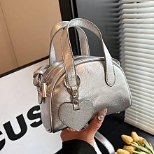 小眾頓女包包2023新款時尚手提單肩法棍腋下包高級質感枕頭包 歷史價格詳細信息