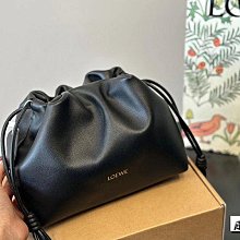 【福利品】LOEWE ANAGRAM 金屬LOGO釦式三折零錢短夾.黃 歷史價格詳細信息