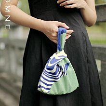 個性設計手機配件展示架 可diy背板畫面免費打樣亞克力展示坐檯 歷史價格詳細信息