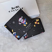 YOYO精選~COACH蔻馳迪士尼聯名公主與灰姑娘手挽零錢包C3363黃色 C3362淺綠 歷史價格詳細信息