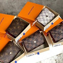 YOYO精選~經典S-lock 鎖扣固定翻蓋 拉鏈風琴零錢包 皮壓花Métis短款錢夾女 歷史價格詳細信息