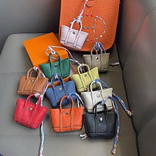 HERMES Mini Roulis 18 小牛皮翻蓋斜背包.白/淡金 歷史價格詳細信息