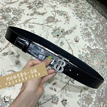 BURBERRY  TB 銀字LOGO粒面小牛皮零錢/卡片夾(黑色) 歷史價格詳細信息