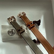 Hermes領帶新款出貨啦愛馬仕男士新款領帶系列，讓男士可以充分展示自己個性。100%頂級斜紋真絲手工定制 歷史價格詳細信息
