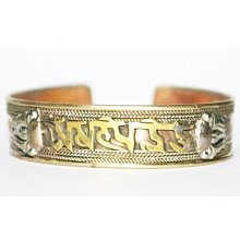 --佛寶世界--藏銀三色六字大明咒活口手環 -- #051-7 歷史價格詳細信息