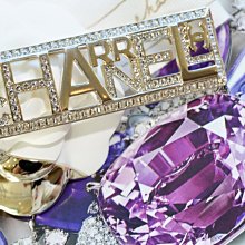 Chanel x Pharrell Williams 聯名系列 AB1579 徽章水晶別針 現貨 歷史價格詳細信息