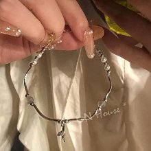 珍珠魚尾胸女高檔別小眾設計感胸花衣服配飾氣質領口防走光扣~告白氣球 歷史價格詳細信息