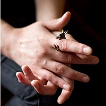 ☆湘璽珠寶☆頂級 烏拉圭 紫水晶洞 (含木座) 桌上型重4.89kg洞深8cm寬18cm高14cm 歷史價格詳細信息