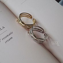 FUDGE法橘 / 正韓 時髦珍珠三角鋯石鑽開口寬戒指/LRS21928 歷史價格詳細信息