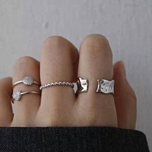 ＊ｏ-ｈａ-ｙｏｕ＊韓 KOREA AZ品牌Grain de Beaute耶誕聖誕節造型可愛小熊聖誕樹胸針別針-2色 歷史價格詳細信息