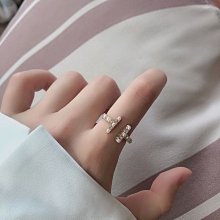 韓版現貨金色五葉髮夾 #髮飾 #髮束 #髮帶 #髮夾 #優雅 #氣質 #時尚 歷史價格詳細信息