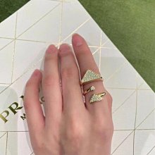 PRADA 新版三角牌再生尼龍棒球帽(卡其) 歷史價格詳細信息