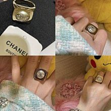 CHANEL 新款滿版英文字母C LOGO雙面圍巾/披肩 (黑色) 歷史價格詳細信息