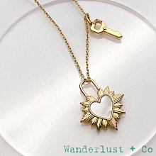 Wanderlust+Co 澳洲品牌 鑲鑽餃子金色項鍊 內鑲Lucky字款 Dumpling Gold 歷史價格詳細信息