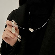 ins歐美流行氣質輕奢小香風智能感溫變色蝴蝶吊墜超仙彩色項鏈女 歷史價格詳細信息