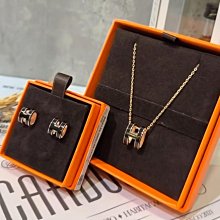 二手旗艦 FERRAGAMO 粉桃色 經典復古包款 金屬包包 包包吊飾 鑰匙圈 掛飾(公益店)26569 歷史價格詳細信息