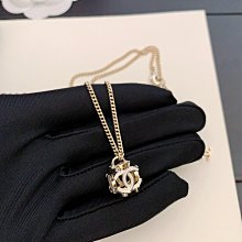 熱銷新款 CHA 香 麻繩編織厚底帆布鞋 明星大牌同款服裝包包 歷史價格詳細信息