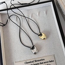 {朵朵韓飾} C3738 韓國直送(正韓)-法式氣質緞面麻花交叉寬邊髮箍(四色) 歷史價格詳細信息