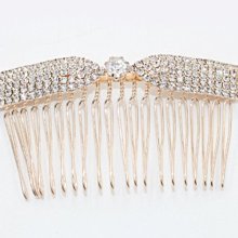 新款毛絨花朵抓夾女秋冬大號鯊魚夾子頭飾毛毛發夾網紅丸子頭發飾~特價 歷史價格詳細信息