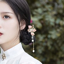 現貨：可開髮票時髦精大愛黑白棋盤格元素半扎髮夾子彈簧夾一字夾氣質簡約頭飾 歷史價格詳細信息