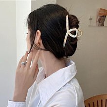 ins醋酸小抓夾女2023新款高級感後腦勺盤髮鯊魚夾可愛髮夾頭飾 歷史價格詳細信息