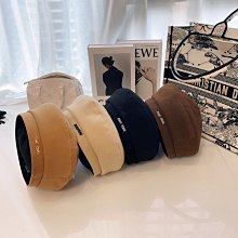 miumiu春夏新品草帽漁夫帽純天然草 手工編織的工藝特別講究 “顔色特別漂亮” 歷史價格詳細信息