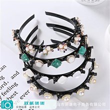 【玖飾時尚】男生耳環 圖騰十字鋼製耳針(耳針耳環) 歷史價格詳細信息