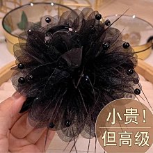 毛毛羽毛抓夾女2023新款高級感大號盤髮鴕毛髮夾後腦勺鯊魚夾 歷史價格詳細信息