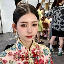 新娘新款中式秀禾頭飾酒紅撞藍色羽毛蝴蝶古風馬面裙邊夾高級發飾 歷史價格詳細信息