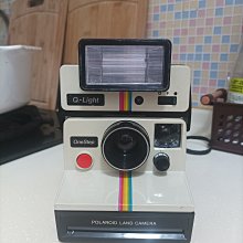 ［老東西］早期紫砂壺 獨孔出水 底落款 明月林下美人來 鳴遠，100cc . 半手工壺。 賣價不含運：1500元 歷史價格詳細信息