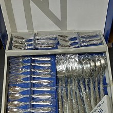 日本noiro 小眾品牌 cosme大賞偏光速干指甲油/頂油/底油秋冬新色指甲油超夯 正品 現貨 歷史價格詳細信息